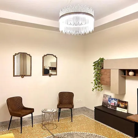 Elegant With Balcony Near The Center Apartment Rome