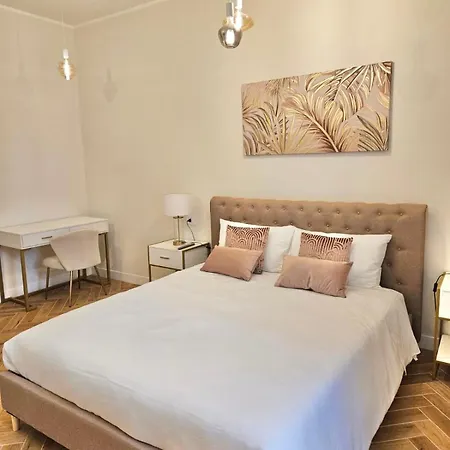 Elegant With Balcony Near The Center Appartamento *